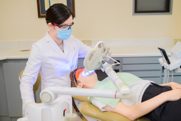 プロに任せるオフィスホワイトニング