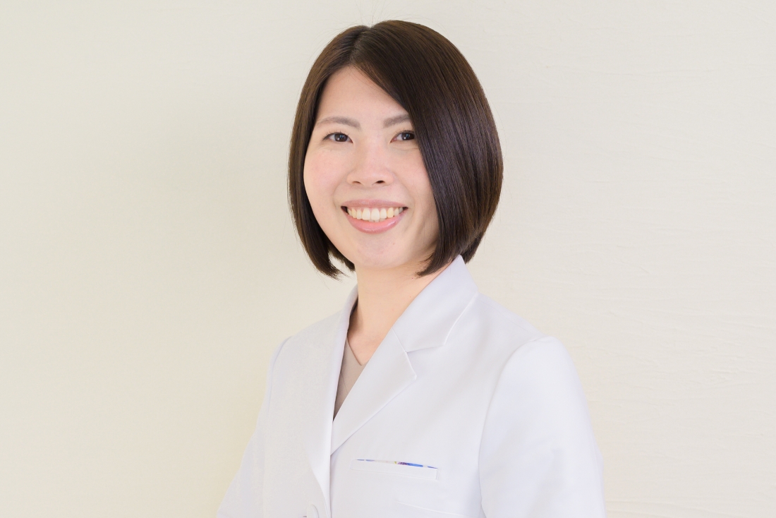歯科医師浦田亜希