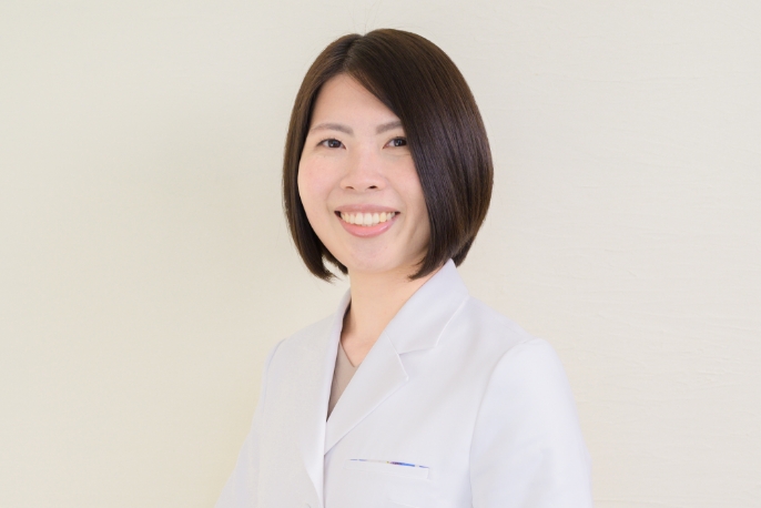 歯科医師浦田亜希