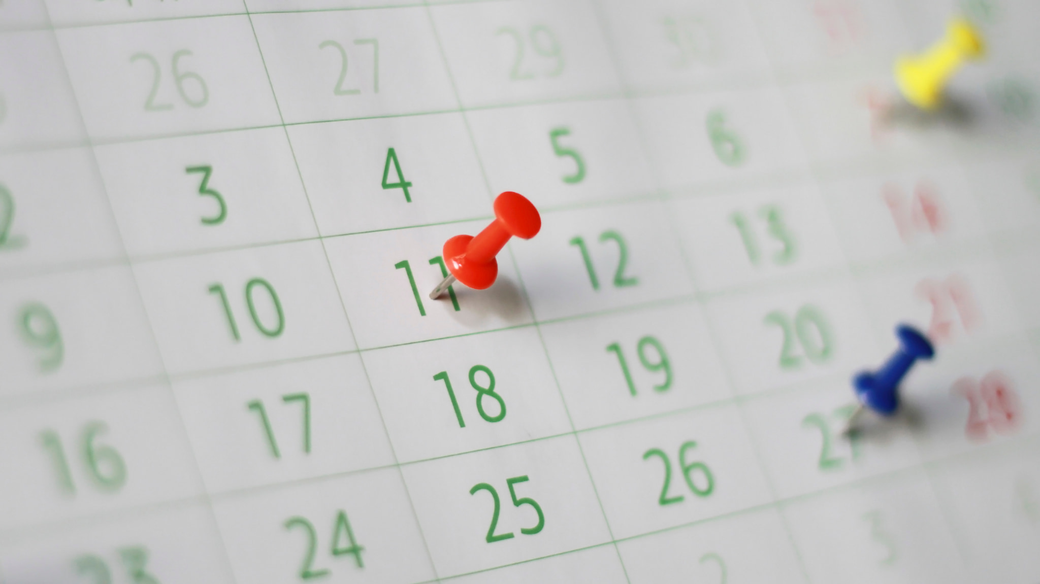 ホワイトニングの効果が現れるまでの通院回数を示すカレンダー